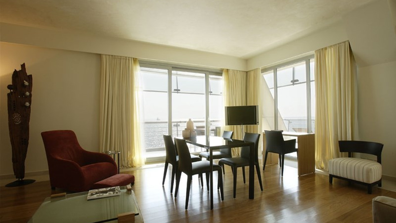 Daios Luxury Living