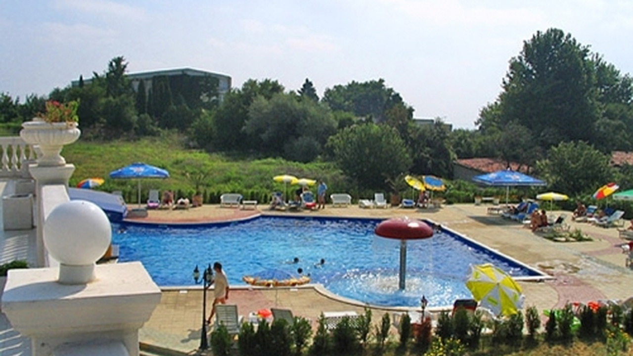 Dalia Garden