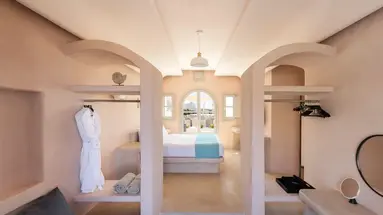 Danae Suites