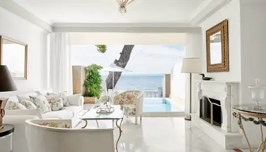 Danai Beach Resort & Villas