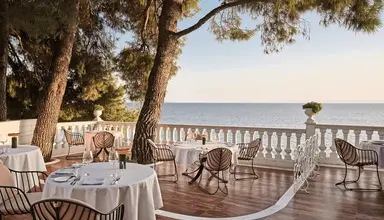 Danai Beach Resort & Villas