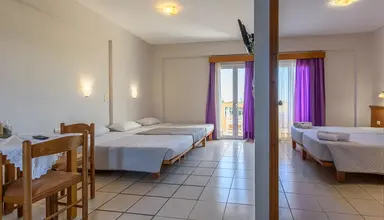 Danelis Studios & Apartments