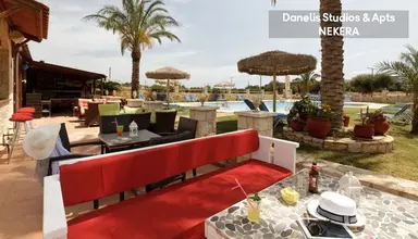 Danelis Studios & Apartments