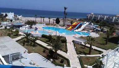 Daphne Club Skanes Beach