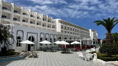 Daphne Club Skanes Beach