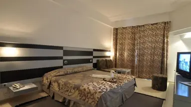 Daphne Club Skanes Beach