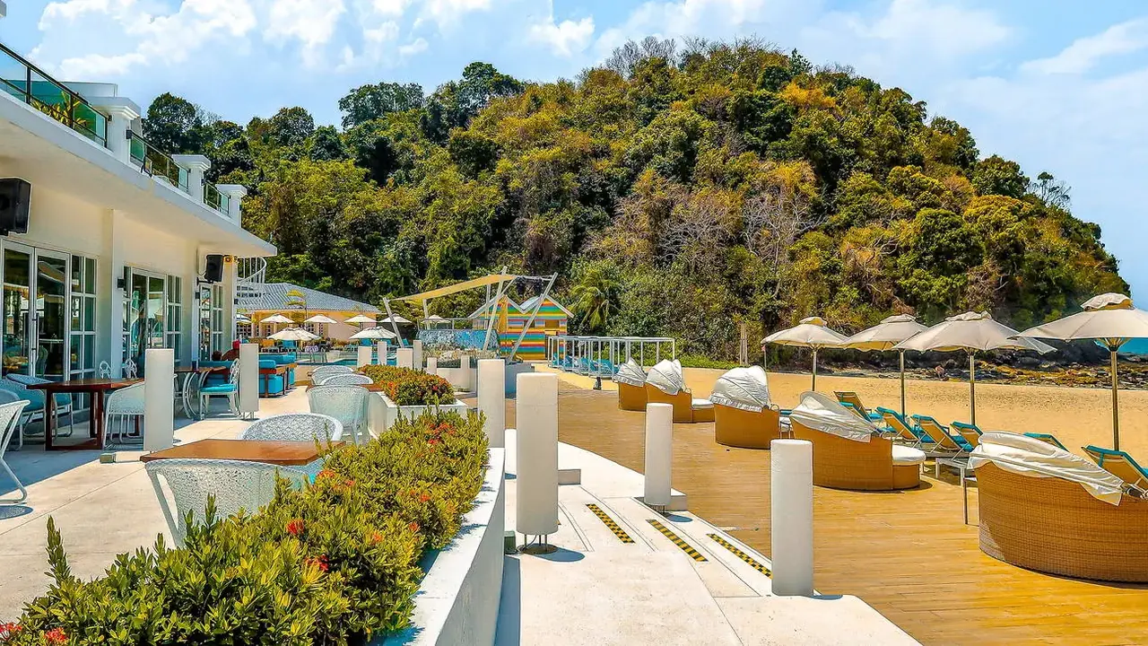 Dash Resort