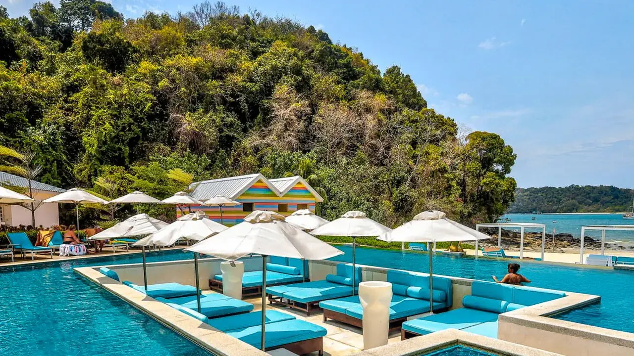 Dash Resort