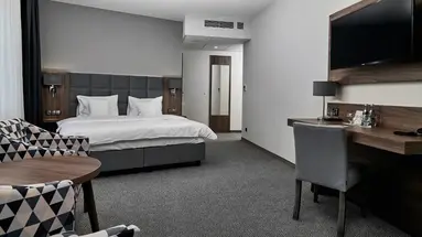 DB Hotel