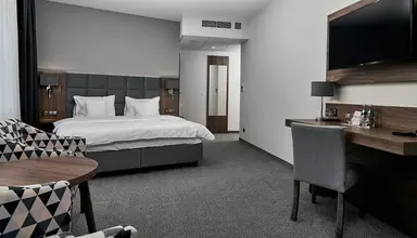 DB Hotel