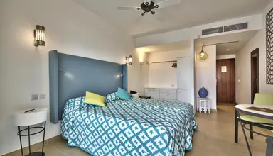 db San Antonio & Spa