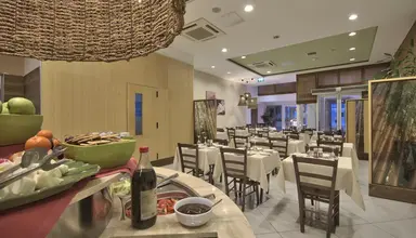 db Seabank Resort & Spa