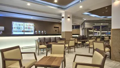 db Seabank Resort & Spa