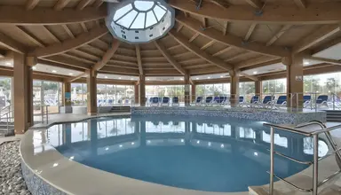 db Seabank Resort & Spa
