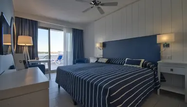 db Seabank Resort & Spa