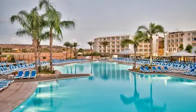 db Seabank Resort & Spa