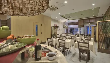 db Seabank Resort & Spa
