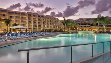 db Seabank Resort & Spa