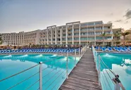 db Seabank Resort & Spa