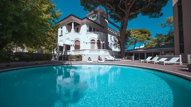 De La Ville (Riccione)