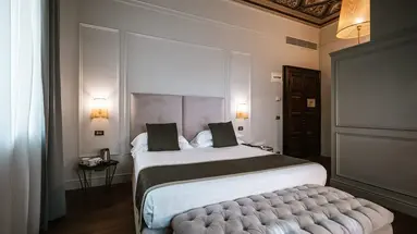 De La Ville (Riccione)