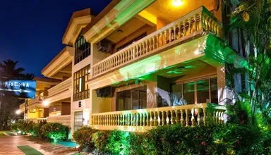 De Mandarin Beach Resort Suites & Villas