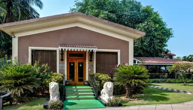 De Mandarin Beach Resort Suites & Villas