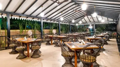 De Mandarin Beach Resort Suites & Villas