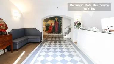 Decumani De Charme