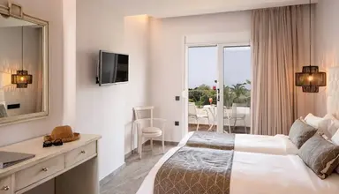 Delfina Tropic Beach