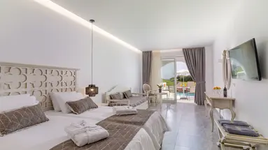 Delfina Tropic Beach