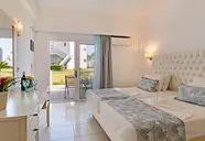 Delfina Tropic Beach
