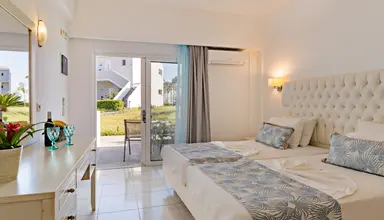 Delfina Tropic Beach