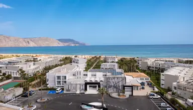 Delfina Tropic Beach