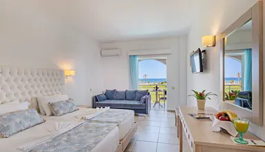 Delfina Tropic Beach
