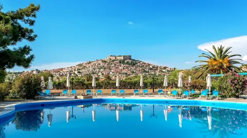 Hotel Delfinia Beach and Bungalows 