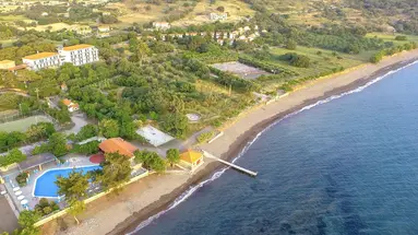 Delfinia Beach and Bungalows 