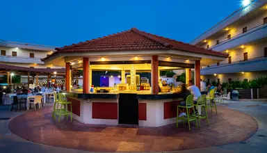 Delfinia Resort