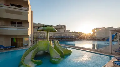 Delfinia Resort 