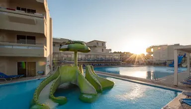 Delfinia Resort