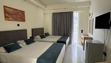 Delfinia Resort