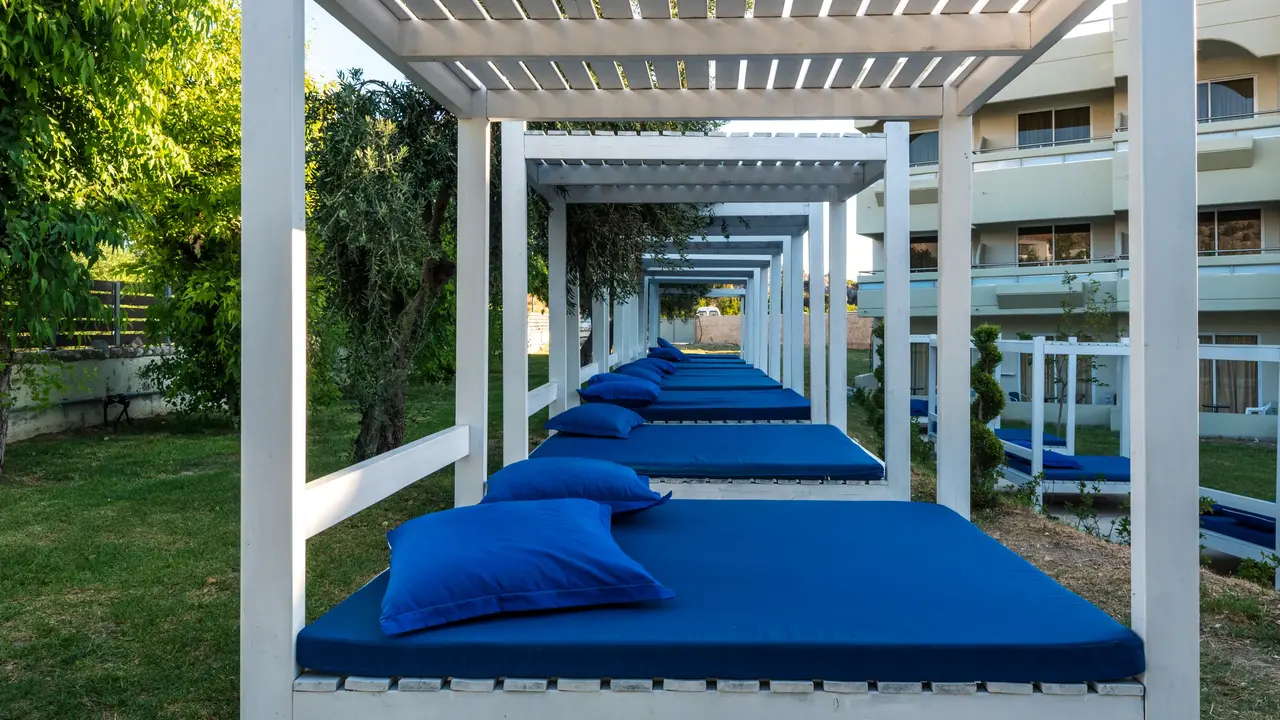 Delfinia Resort