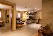 Dellarosa Suites & Spa