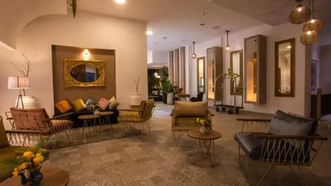 Hotel Dellarosa Suites & Spa