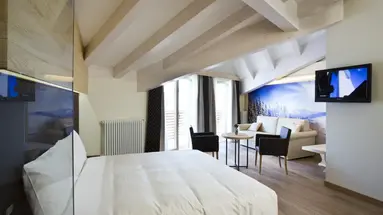 Delle Alpi