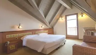 Delle Alpi