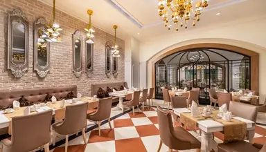 Delphin Imperial
