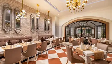 Delphin Imperial