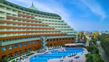 Delphin Palace