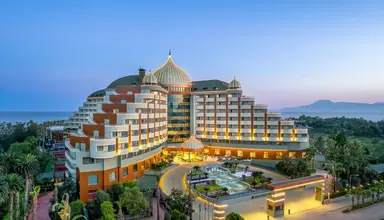 Delphin Palace